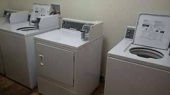 Sigma Inn & Suites Hudson's Hope