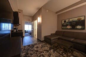 DoubleTree by Hilton Denver International Airport