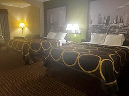 Super 8 by Wyndham IAH West/Greenspoint