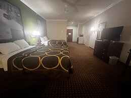 Super 8 by Wyndham IAH West/Greenspoint