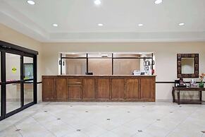 Super 8 by Wyndham IAH West/Greenspoint