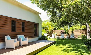 La Siesta Resort & Villas