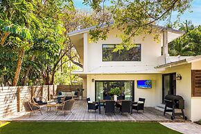 La Siesta Resort & Villas