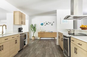 La Siesta Resort & Villas