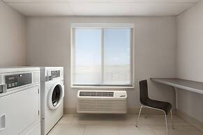 Holiday Inn Express Hotel & Suites Denver Airport by IHG