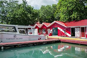 Fantasy Island Beach Resort, Dive and Marina All Inclusive