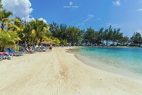 Fantasy Island Beach Resort, Dive and Marina All Inclusive