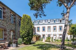 Hôtel Les Costans, The Originals Relais