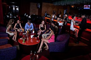 NagaWorld Hotel & Entertainment Complex
