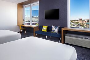 Aloft Tempe