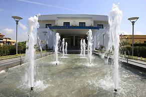 La Costiera Hotel