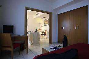 La Costiera Hotel