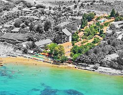 Leda Beach Hotel