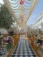 Radisson Blu Udaipur Palace Resort & Spa