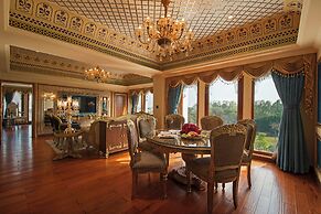 Radisson Blu Udaipur Palace Resort & Spa