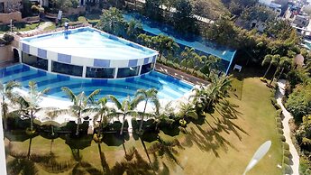 Radisson Blu Udaipur Palace Resort & Spa