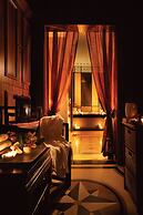 Han's Royal Garden Hotel