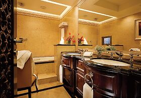 Han's Royal Garden Hotel