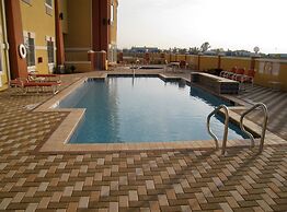 Super 8 by Wyndham Hidalgo/McAllen Area