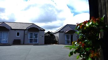 Airport Birches Motel