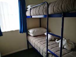 Airport Birches Motel