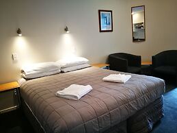 Airport Birches Motel