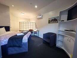 Airport Birches Motel