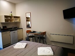 Airport Birches Motel