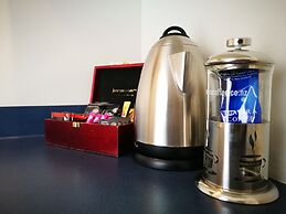 Airport Birches Motel