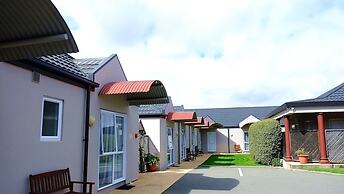 Airport Birches Motel