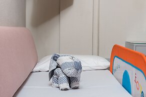 7 Palms Hotel Apartments