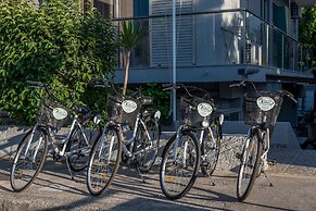 7 Palms Hotel Apartments