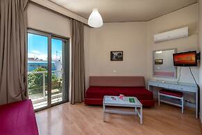 7 Palms Hotel Apartments