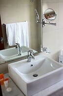 7 Palms Hotel Apartments