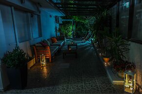 7 Palms Hotel Apartments