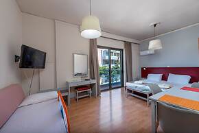 7 Palms Hotel Apartments