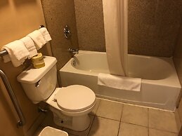 Riverton Inn & Suites