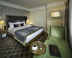 Titanic Port Bakirkoy