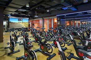 Titanic Port Bakirkoy