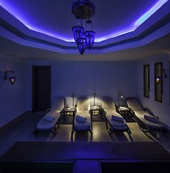 Titanic Port Bakirkoy