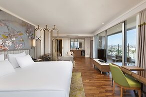 Titanic Port Bakirkoy