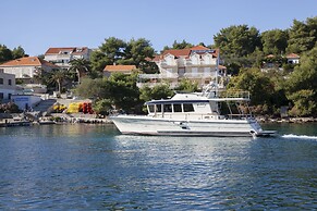 Captain's Villa Sokol