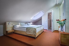 Hotel Taurus