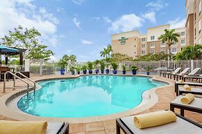 Homewood Suites by Hilton Fort Myers Airport/FGCU