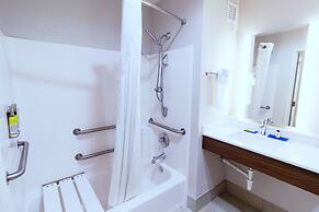 Holiday Inn Express Hotel & Suites Crestview by IHG