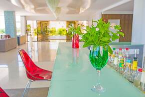 Silver Sands Beach Hotel