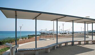 Silver Sands Beach Hotel