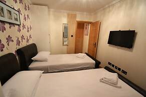 Hyde Park Suites - Apartments