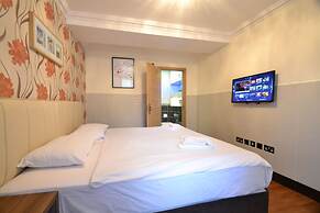 Hyde Park Suites - Apartments