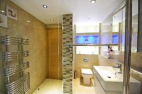 Hyde Park Suites - Apartments